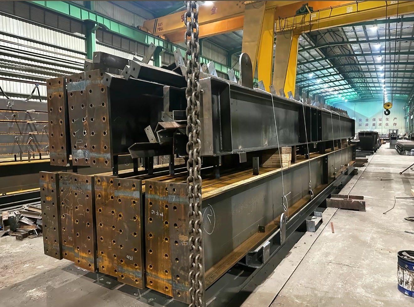 Export steel structure columns stacked for other country shipment review