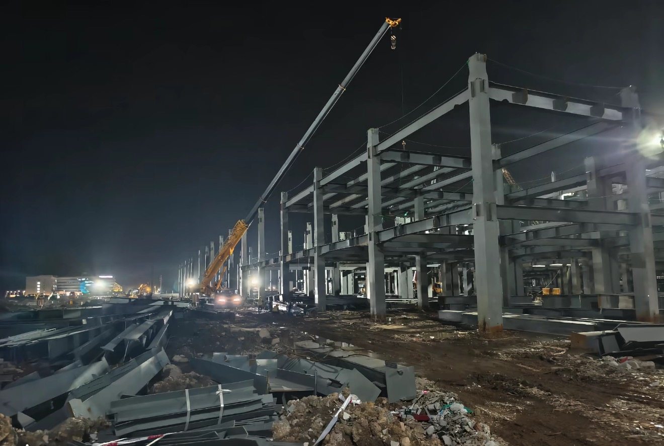 Wide-span steel structure erection reference